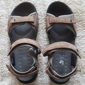 Clark's wave sandals